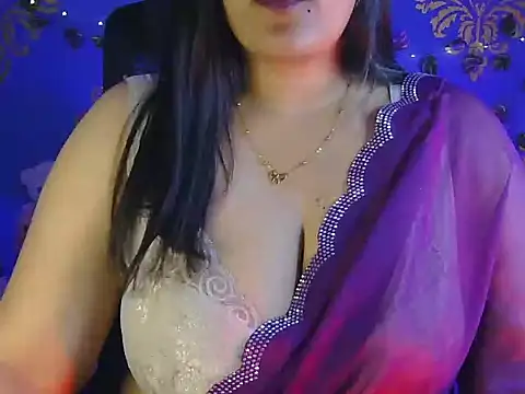 elegant_elina's cam snapshot