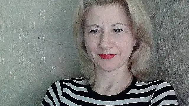 Kitti-Ellison's cam snapshot