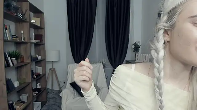 KristalCrowner's cam snapshot