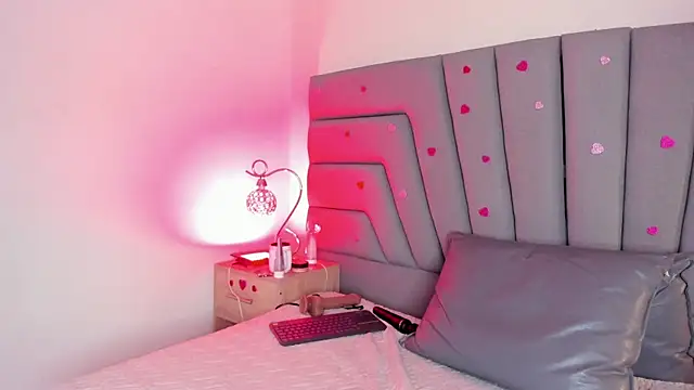 Maia_520's cam snapshot