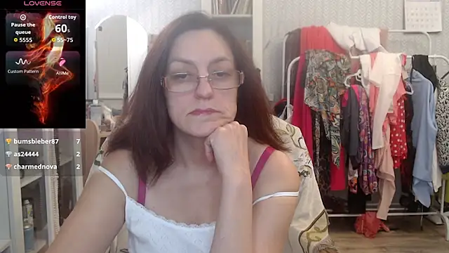 Vivian_Violet_'s cam snapshot