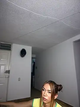 Nikol_Rang__ live sex cam