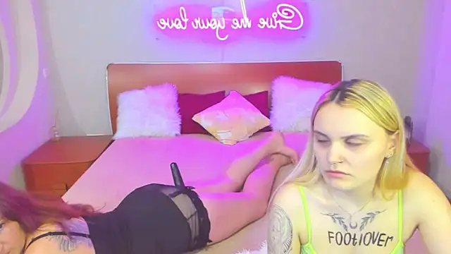 MagicEyess live sex cam