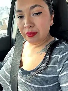 latina_curvy22's cam snapshot