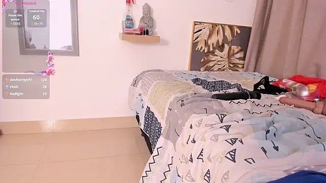 Amina_hafsa live sex cam