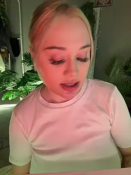 MCThroatGoat's cam snapshot