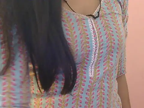 Cute_Pihu01's cam snapshot