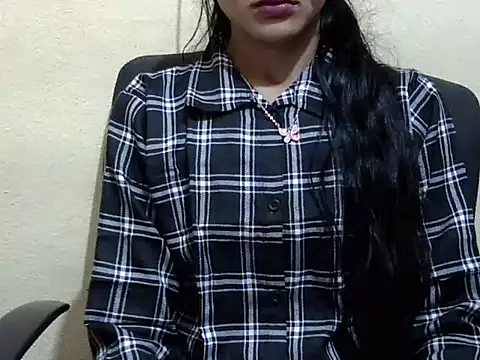 Khushi_v's cam snapshot