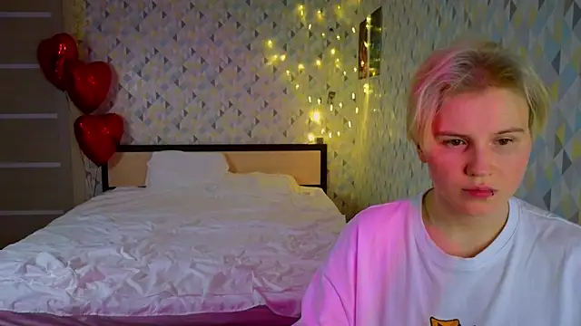 Girls_Fingers's cam snapshot