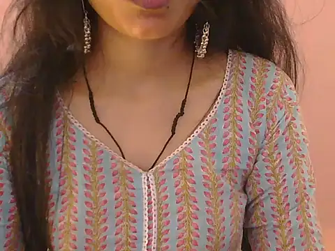 Cute_Pihu01's cam snapshot