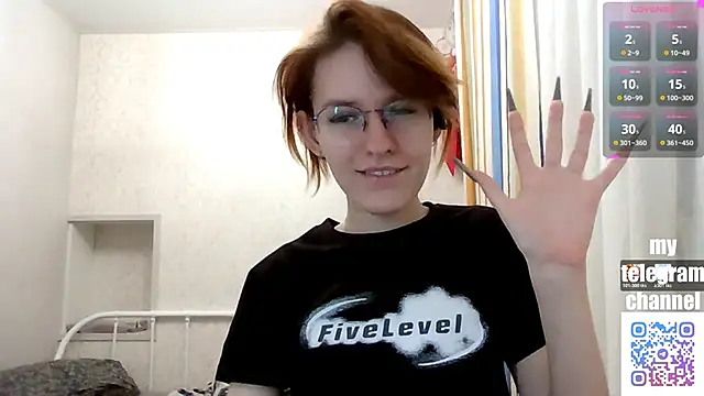 PetralPrime live sex cam