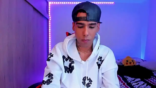 Damianwhite live sex cam