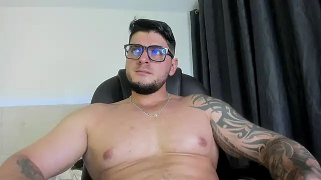 Teilor_Creed live sex cam