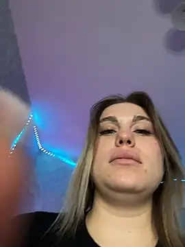 Evaaa_Babiesss's cam snapshot