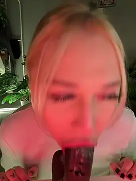 MCThroatGoat's cam snapshot