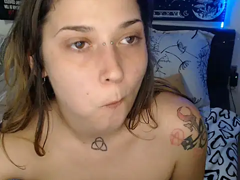 AlienforTwenty's cam snapshot