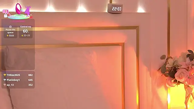 LeyaFoxhall live sex cam