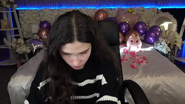 BabyFlowerr's cam snapshot