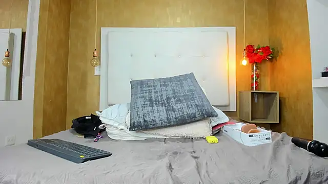 Milaspetite's cam snapshot