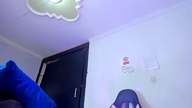 Eyleen_Santos live sex cam