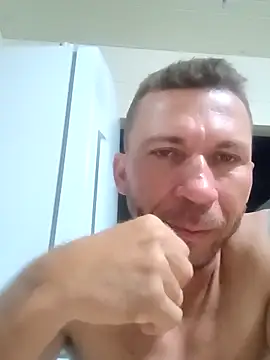 RobertoLuiz84 live sex cam