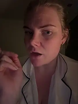 SexyBlondJoanna live sex cam