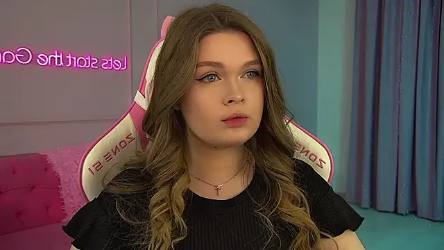 CrystalLyons live sex cam