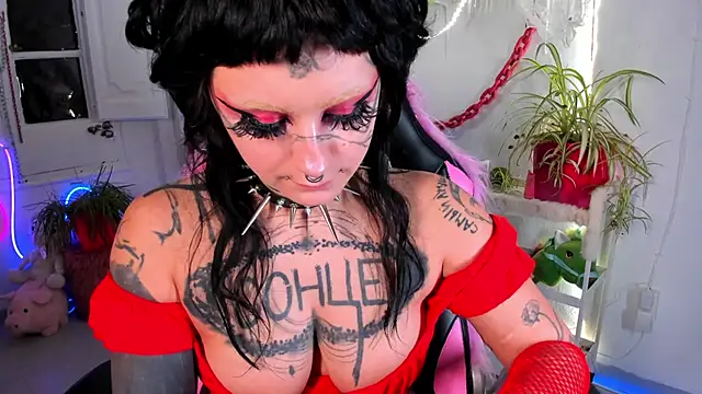 lady_sontse_'s cam snapshot