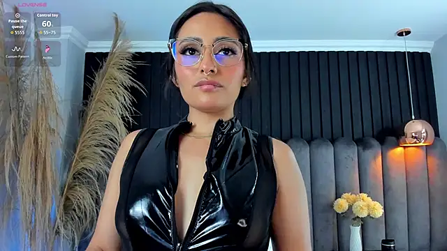 Nanda_vixen_'s cam snapshot