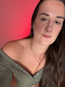 EllaMae live sex cam