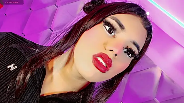 AithanaBlaze live sex cam