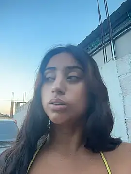 Valentinne_z live sex cam