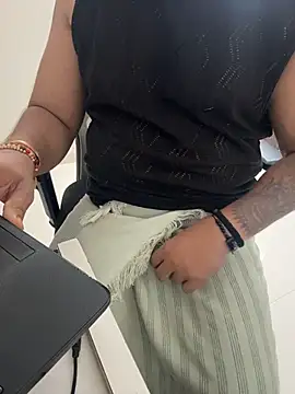 FlirtyxBoy live sex cam