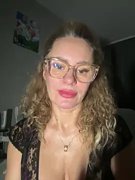 Tania201243's cam snapshot