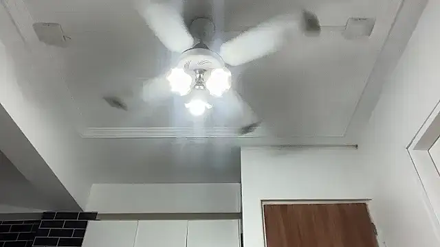 MUSCLEANGEL1's cam snapshot