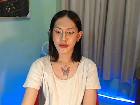 Yourplay1ngdoll live sex cam