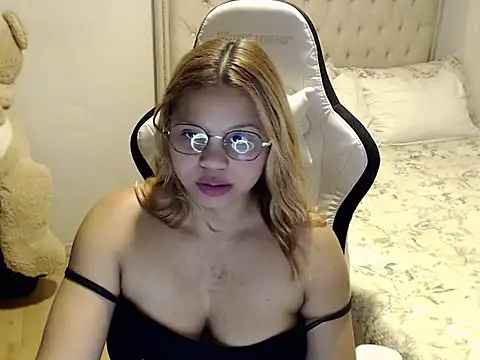 cristalhdoll's cam snapshot