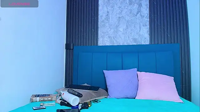 canela_cloeh's cam snapshot