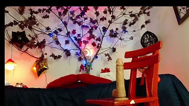 Dulcee_M4ria17's cam snapshot