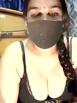 01Mona's cam snapshot