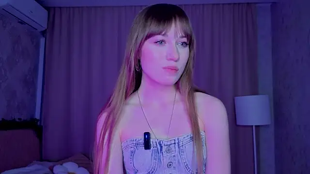 AntoniaDraft's cam snapshot