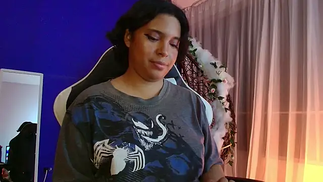 Emmapark_'s cam snapshot