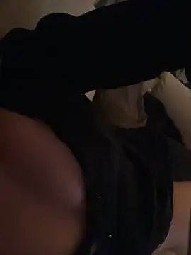 SwedishAstrid live sex cam