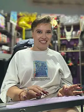 TamySweetness live sex cam