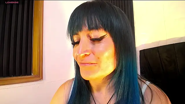 alicia_moom live sex cam