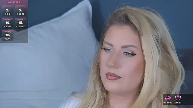 OndinaNoire live sex cam