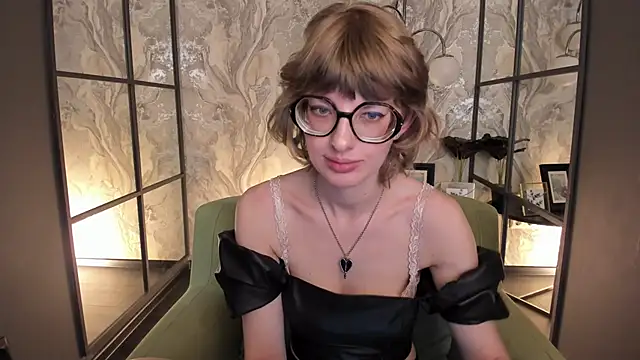 RubySoft live sex cam