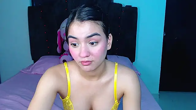 Ariel_Zeo1's cam snapshot