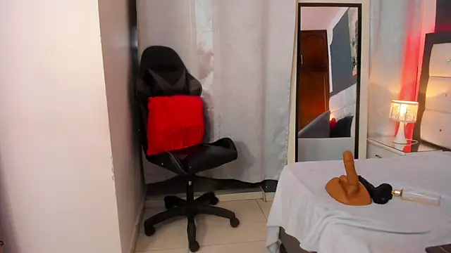 RED_VIOLETH's cam snapshot