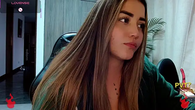 Lucia_star__'s cam snapshot